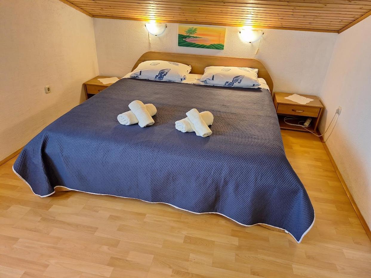 Apartments Alex Ровинь Экстерьер фото
