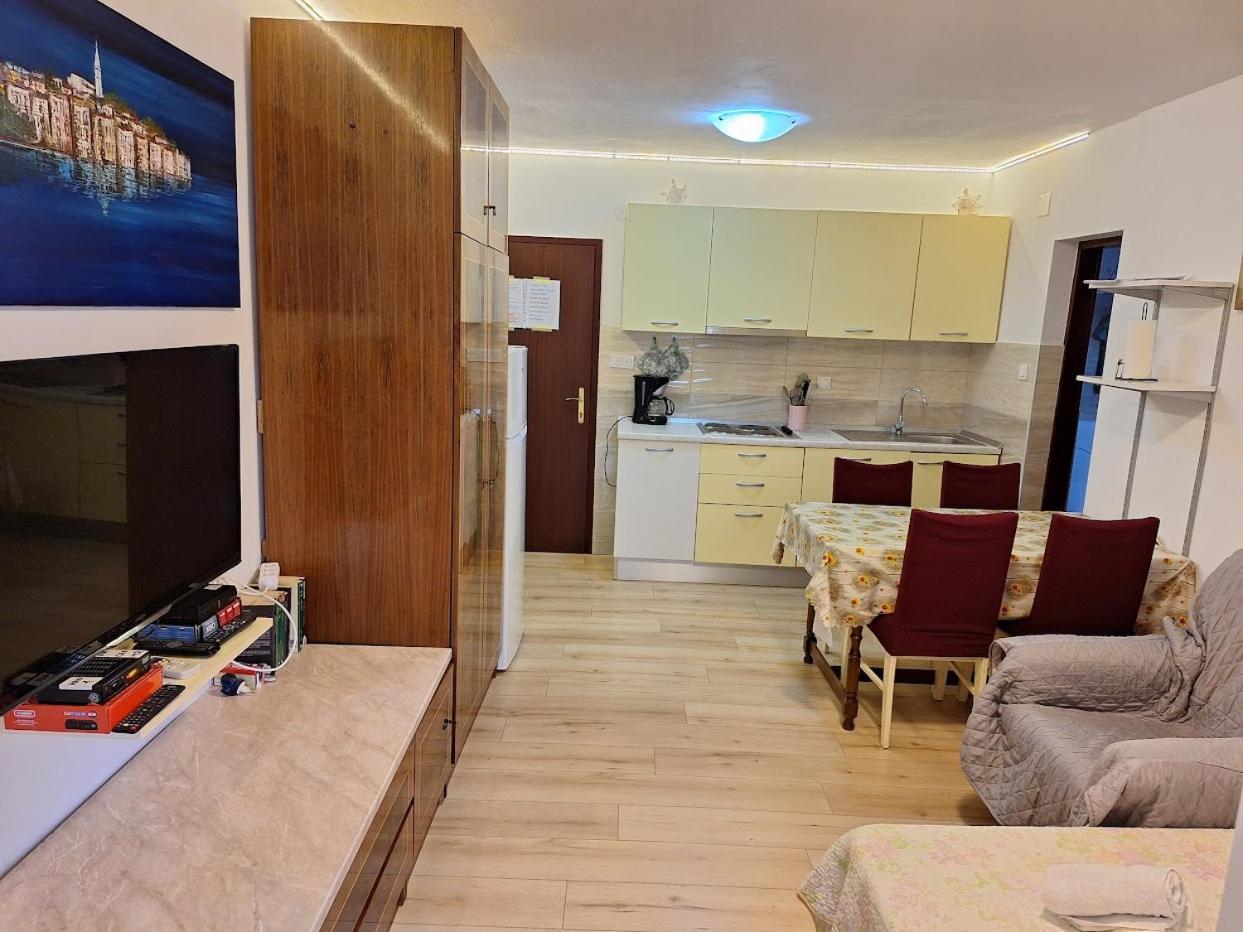 Apartments Alex Ровинь Номер фото